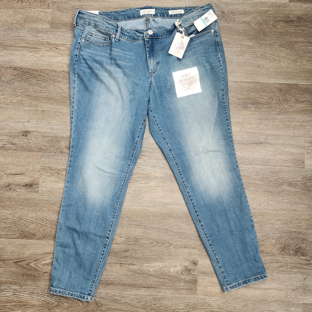 Soft Surroundings Women's Light Blue Straight Leg Jeans